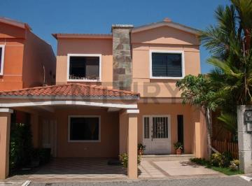 Casa de 5 habitaciones, Guayaquil · Casa en Venta Via a La Costa - Urb. Valle Alto