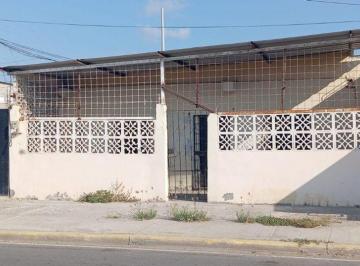 Casa de 1 habitación, Salinas · Venta de Terreno con Edificacion en Salinas P. Pincay