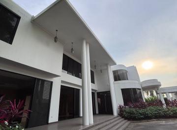 Casa de 3 habitaciones, Guayaquil · Vista Al Lago - Casa de Lujo en Venta