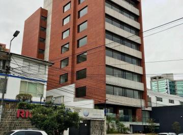 Oficina comercial , Quito · En Renta Oficina 87 m, 2 Parq. 1 Bode, con Amplio Espacio Abierto Exclusivo. Whymper y Coruña $890