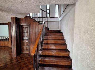 Casa de 6 habitaciones, Quito · Venta de Casa Independiente en La Luz 3 Pisos