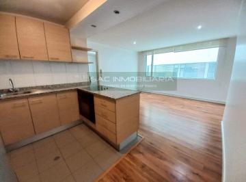 Suite de 1 habitación, Quito · Suite de Aquiler con Línea Blanca Sector República del Salvador