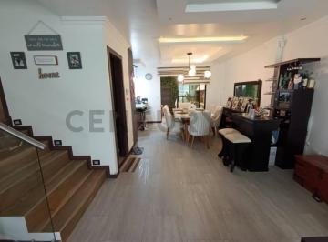 Casa · 125m² · 3 Habitaciones · 2 Estacionamientos · Casa Venta 3 Hab. Condado/pusuqui en Conjunto