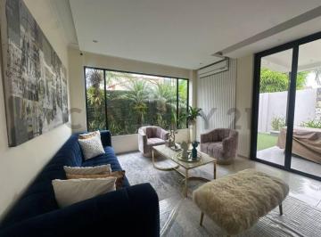 Casa · 185m² · 3 Habitaciones · Amplia y Moderna Casa Semi Amoblada en Ciudad Celeste