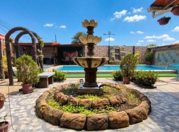 Quinta vacacional de 3 habitaciones, Pasaje · Venta Quinta con Piscina, Terreno 600 m² Calichana
