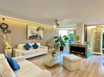 Departamento · 141m² · 2 Habitaciones · 2 Estacionamientos · Departamento de Venta en Cumbaya Sector Jardines del Este