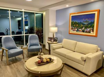 Departamento · 111m² · 3 Habitaciones · 2 Estacionamientos · Departamento en La Carolina