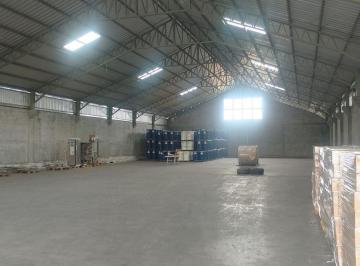Bodega-Galpón · 1000m² · Rento Bodega de 1000 m² en Tababela
