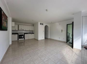 Departamento · 79m² · 3 Habitaciones · Departamento en Alquiler Planta Alta Ideal Para Familias Pequeñas en Cdla. Urdenor 1