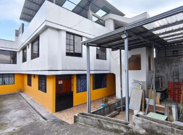Casa de 6 habitaciones, Quito · Casa Rentera de Venta en El Sur de Quito