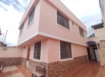 Casa de 5 habitaciones, Ibarra · Venta Casa en San Antonio Ibarra