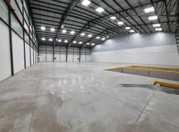 Bodega-Galpón · 80m² · Bodegas de Entre 80 a 100 m Cerca del Aeropuerto y Vías Principales Pr