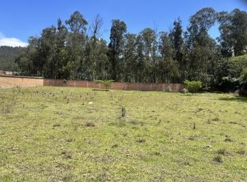 Terreno / Lote · 1m² · Terreno de Venta Ideal Para Constructor, Ubicado en Nayón, Dentro de Urbanización