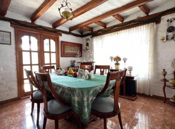 Casa de 4 habitaciones, Quito · Casa San Rafael con Suite | 500 m² Terreno | Estilo Mixto Único | San Gabriel