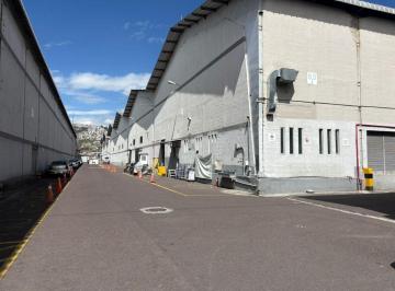 Bodega-Galpón , Quito · Galpón Industrial 1500 m² en Llano Grande, Norte de Quito