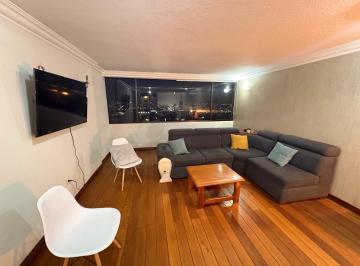 Departamento de 3 habitaciones, Quito · Vendo Estupendo Aparta, Emto Pinar Alto