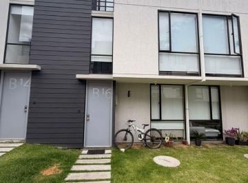 Casa de 3 habitaciones, Quito · Casa en Renta - Sector Hilacril Plaza - Tumbaco - Urbanización Privada