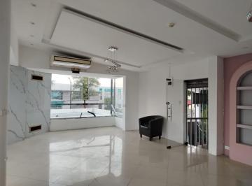 Local comercial · 55m² · 1 Estacionamiento · Local Comercial Planta Alta en Alquiler, Urdesa Central, Marvl