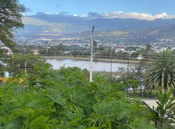Terreno / Lote , Quito · Vendo Terreno de 1.498,88 m² con Casa de 349,42 M&sup2;excelente Ubicación Cumbayá, Vista Al Reservorio