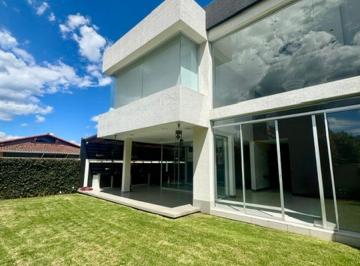 Casa de 3 habitaciones, Quito · Moderna, en Urbanizacion: $485.000 3 Dorm. y Estudio con Jardin