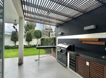 Casa de 3 habitaciones, Quito · Moderna, en Urbanizacion: $485.000 3 Dorm. y Estudio con Jardin