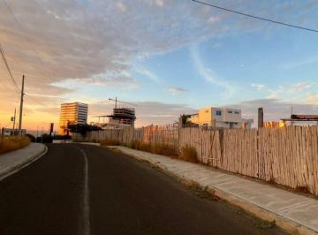Terreno / Lote , Manta · Terreno de Venta en Manta Zona Sur