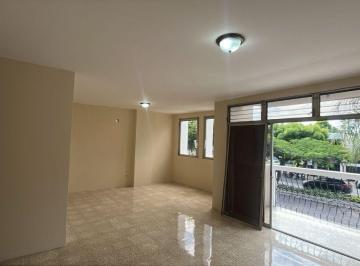 Departamento de 3 habitaciones, Guayaquil · Departamento de 118 m² con 3 Recámaras en Venta en Urdesa