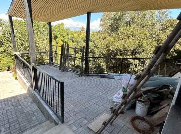 Local comercial · 63m² · 2 Habitaciones · 8 Estacionamientos · Renta Local Comercial Tumbaco