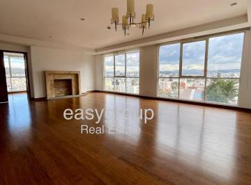 Departamento de 3 habitaciones, Quito · Departamento de Lujo en Villa Regina 3 Dorm. Estudio Balcón Línea Blanca Quito Tenis