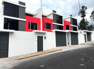 Casa de 3 habitaciones, Quito · ¡Lujo y Confort en Ponciano! Espectacular Casa de 3 Pisos – Conjunto Casales Zur