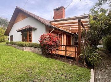 Casa · 373m² · 3 Habitaciones · Casa Tipo Hacienda de Venta en Cumbayá La Viña