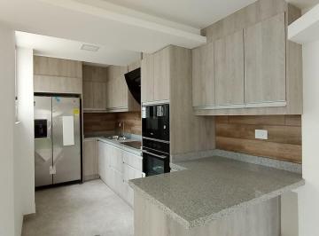 Casa de 3 habitaciones, Quito · Últimas Casas de Venta, Sector Llano Chico