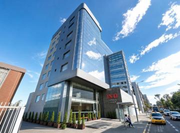 RENTA OFICINA 180m2 AV. AMAZONAS Y MARIANA DE jESÚS · Renta Oficina 180 m² | Zona Comercial | Av Amazonas y Mariana de Jesús | 6to Piso