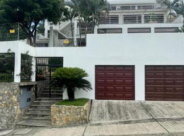 Departamento de 4 habitaciones, Guayaquil · Venta de Maravilloso Dpto. (Casa) C. Diaz
