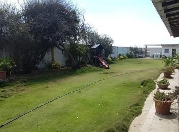 Terreno / Lote · 1400m² · 6 Habitaciones · 11 Estacionamientos · Terreno con Casa en Venta, Punta Carnero, Salinas Vanc