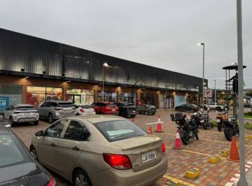 Local comercial · 75m² · Alquiler de Local Comercial Ubicado en La Joya