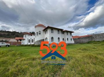Casa de 5 habitaciones, Latacunga · Casa con 1100 m² de Terreno y 5 Habitaciones en Venta en Norte de Latacunga