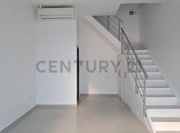 Local comercial · 52m² · Venta de Local Comercial en La Av Leon Febres Cordero