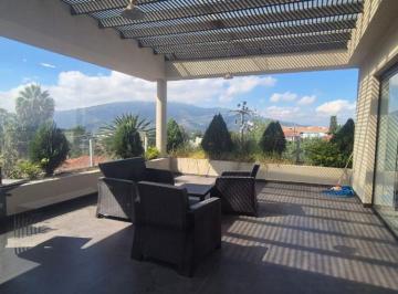 Departamento de 3 habitaciones, Quito · Penthouse de Lujo en Renta | Cumbayá, Urb. Vista Hermosa