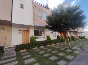 Casa de 4 habitaciones, Quito · Hm/ Conocoto! Casa de 3 Plantas de 185 m² en Venta, 119.900 Usd!