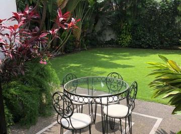 Casa de 4 habitaciones, Guayaquil · Hermosa Casa de Venta o Alquiler en Olivos con Uso de Suelo Comercial