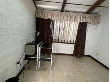 Casa · 500m² · 3 Habitaciones · Inmueble en Venta – Quito Tenis Bajo