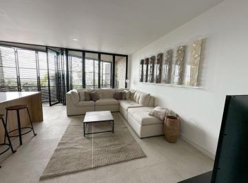 Departamento de 2 habitaciones, Quito · Cumbayá, Rento Amoblado, Departamento, 111 m², 2 Dorm., 2 Garajes, Bodega, Linda Vista!
