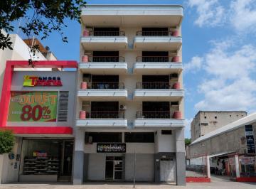 Departamento · 255m² · 5 Habitaciones · Departamento en Venta 3er Piso Rumichaca Entre Velez y 9 de Octubre