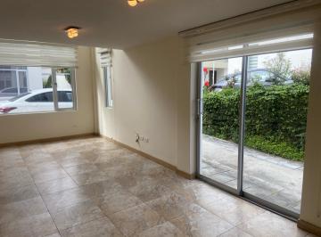 Casa · 132m² · 3 Habitaciones · Casa en Renta en Tumbaco Cerca a Megakywi - Conjunto con Piscina