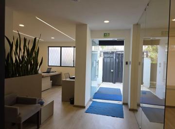 Casa de 11 habitaciones, Cuenca · Casa Comercial en Venta Para Oficinas – Sector Remigio Crespo