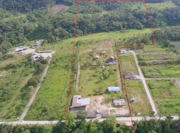 Hacienda-Quinta de 4 habitaciones, Baños de Agua Santa · Propiedad con 7.3 Hectáreas, Cabañas, Restaurante, Piscina y Más Ideal Para Proyecto Turístico