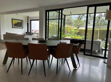 Casa de 3 habitaciones, Quito · Hermosa Casa Moderna Dentro de Conjunto Sector Pachosalas