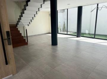 CCInmobiliaria arrienda hermosa casa moderna, ubicada en un conjunto privado de · Exclusiva Casa Moderna en Arriendo. en Conjunto Exclusivo con Piscina, Gym y Cine.