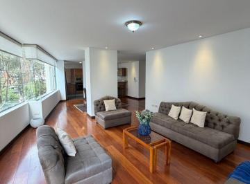 Departamento de 3 habitaciones, Quito · Rento Amplio Departamento Amoblado Sector La Coruña
